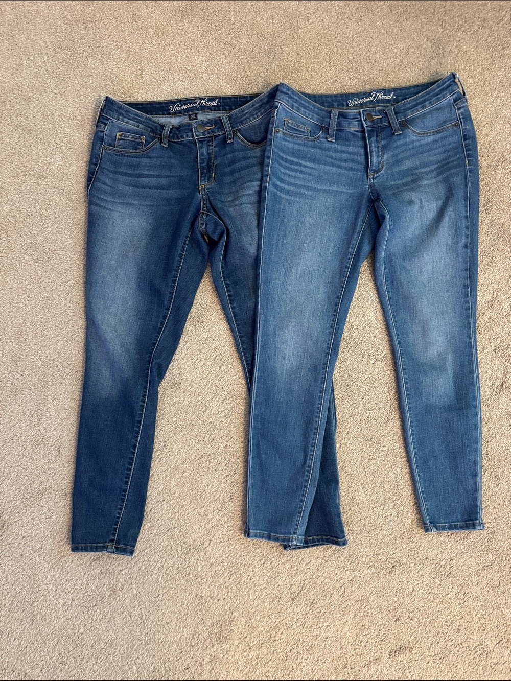 Universal Thread Skinny Jeans, Size 2 Short